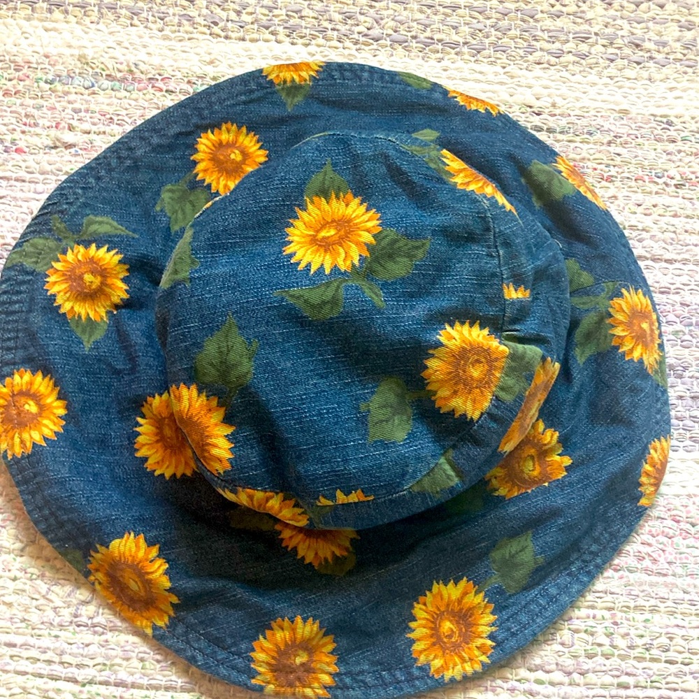 Sunflower Floppy 90s Bucket Hat